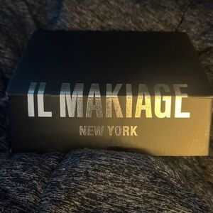 IL MAKIAGE New York Foundation 
All New!